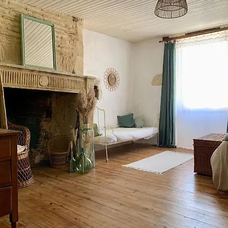 別荘 Maison Medievale Climatisee Avec Jardin *
