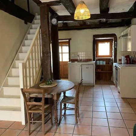 Maison Medievale Climatisee Avec Jardin