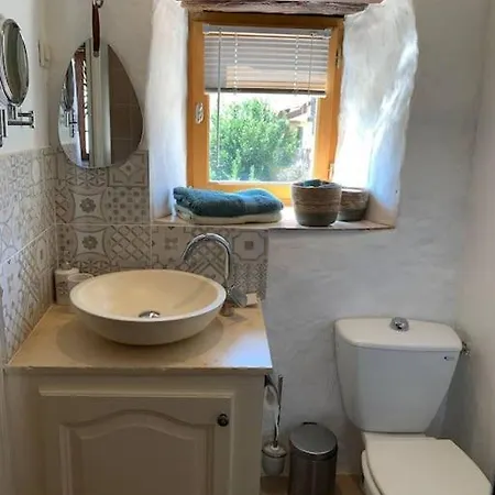 Maison Medievale Climatisee Avec Jardin 別荘