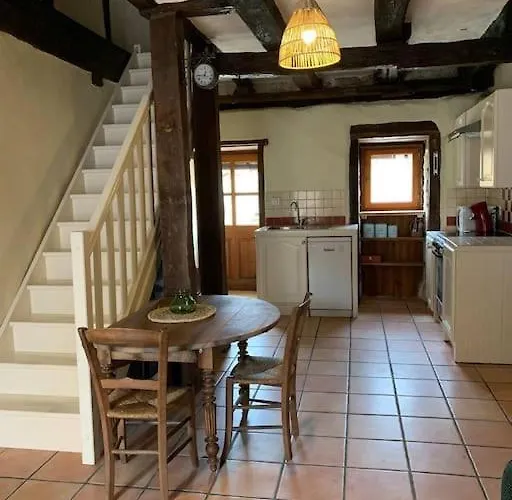 Maison Medievale Climatisee Avec Jardin