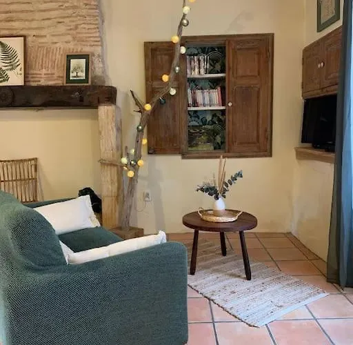 Maison Medievale Climatisee Avec Jardin * 몽파지에