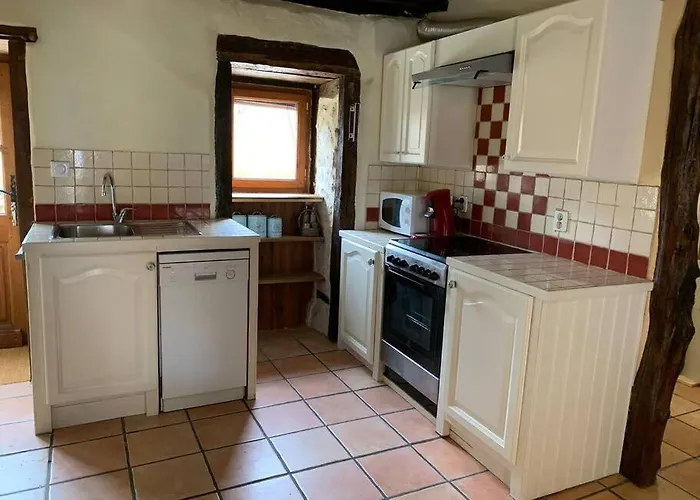 Maison Medievale Climatisee Avec Jardin مونبازيير